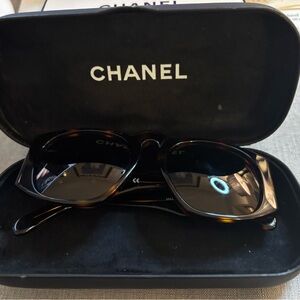 CHANEL Tortoiseshell Sunglasses
